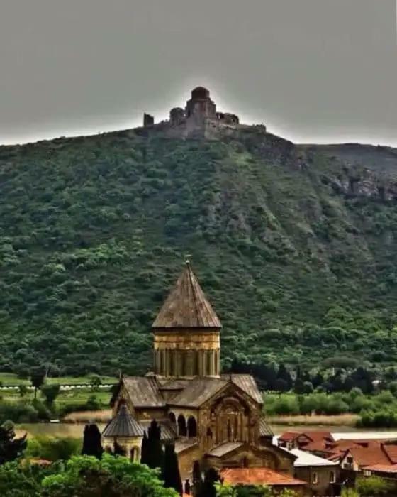 Guest House Sveti Mtsʼkhetʼa Buitenkant foto
